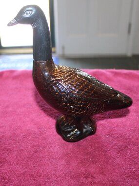Vintage Avon Canada Goose glass bottle